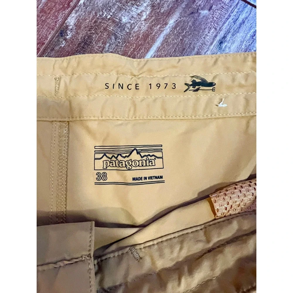 Patagonia Mens Board Shorts 38 Yellow Stretch Nylon Swim Trunks 8 Inch Inseam